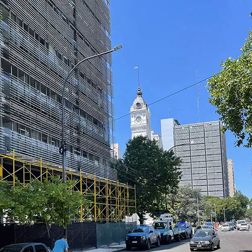 centro_administrativo_gobierno_provincia_buenos_aires_servas.jpg
