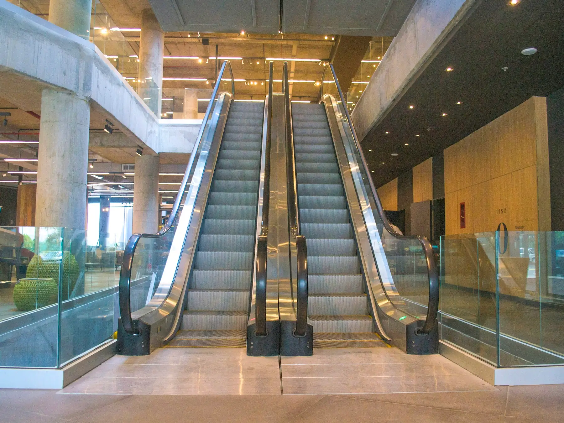 servas_escaleras_mecanicas_modernizaciones_3